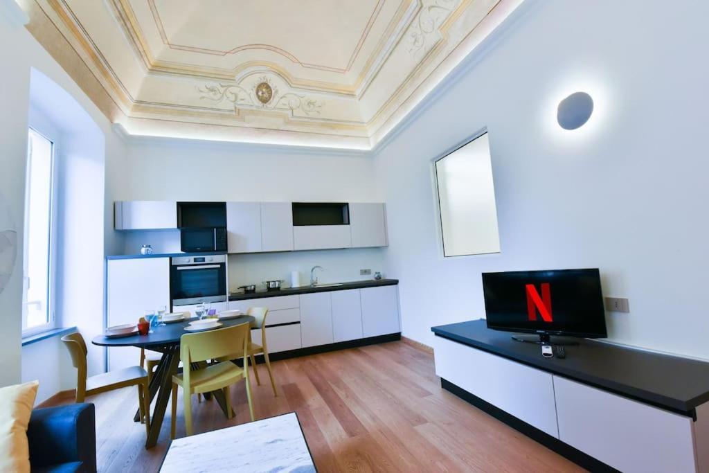 Ferienwohnung Loft 21 - Lussuoso Ed Elegante A Due Passi Dal Mare Finale Ligure Exterior foto