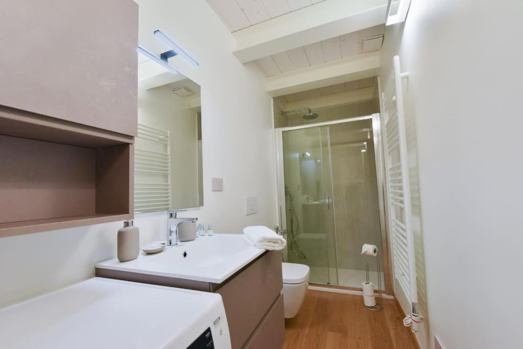Ferienwohnung Loft 21 - Lussuoso Ed Elegante A Due Passi Dal Mare Finale Ligure Exterior foto